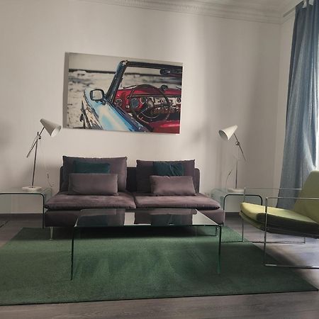 Suite Prado Мадрид Екстериор снимка
