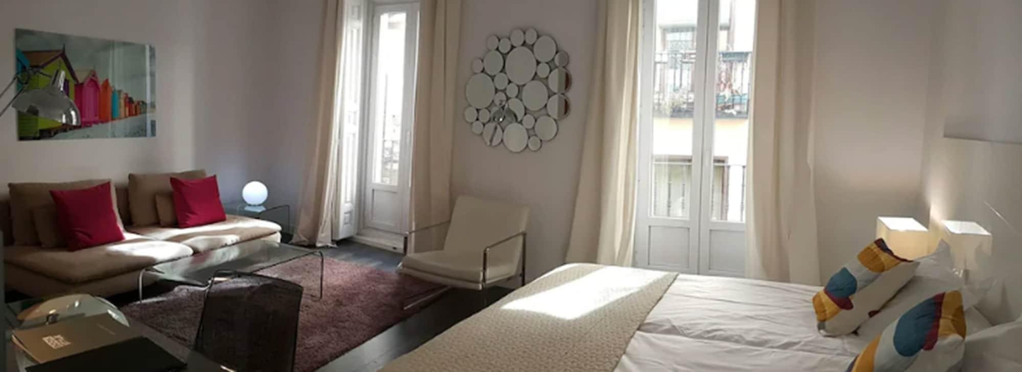 Suite Prado Мадрид Екстериор снимка