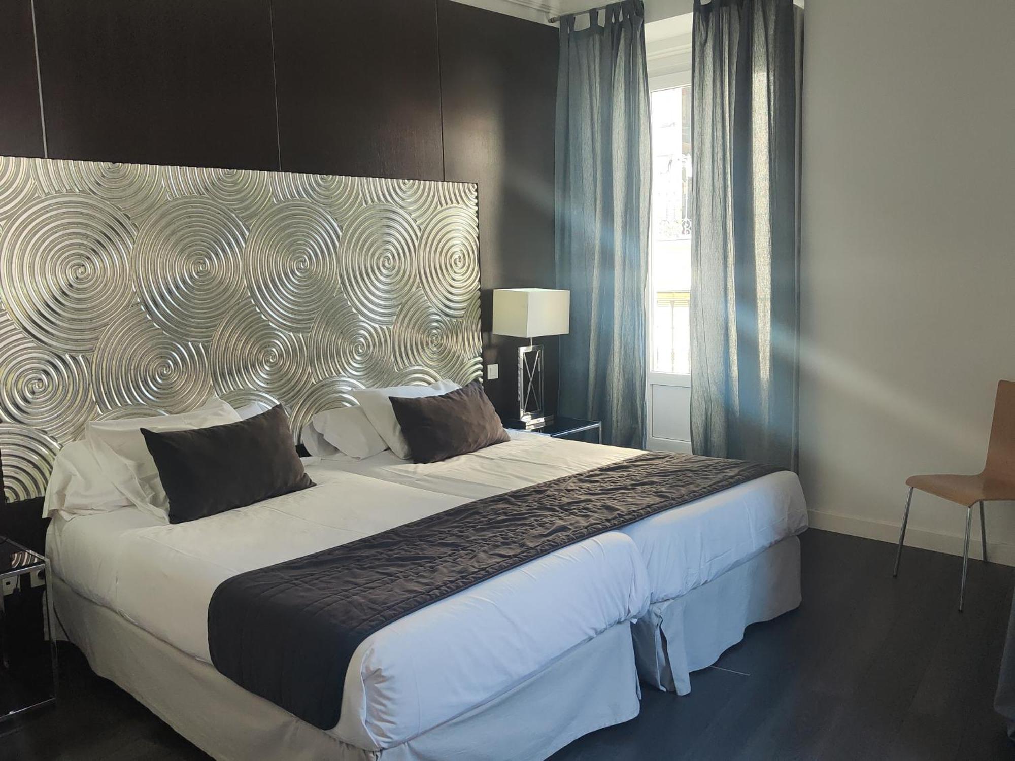 Suite Prado Мадрид Екстериор снимка
