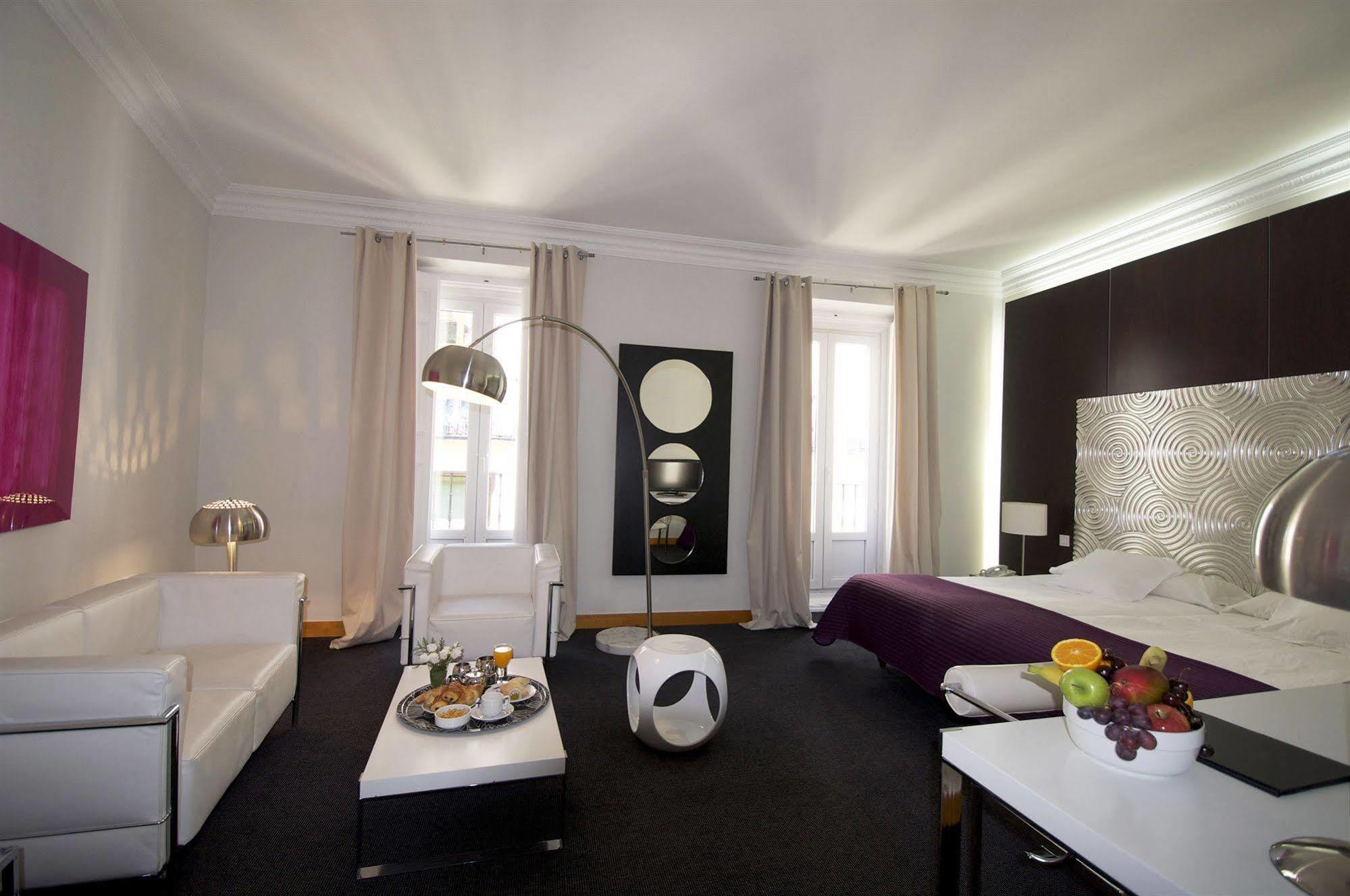 Suite Prado Мадрид Стая снимка