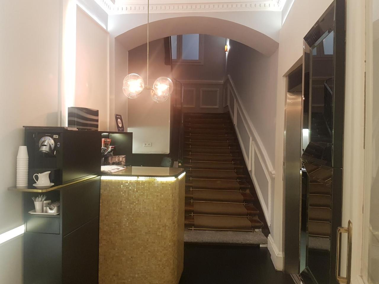 Suite Prado Мадрид Екстериор снимка